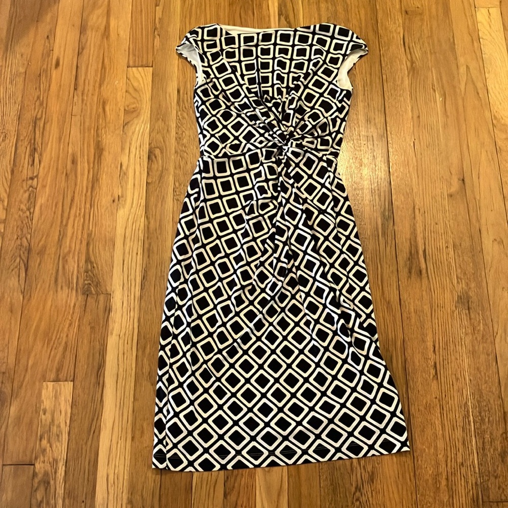Lauren Ralph Lauren black and white pattern knot dress size 2